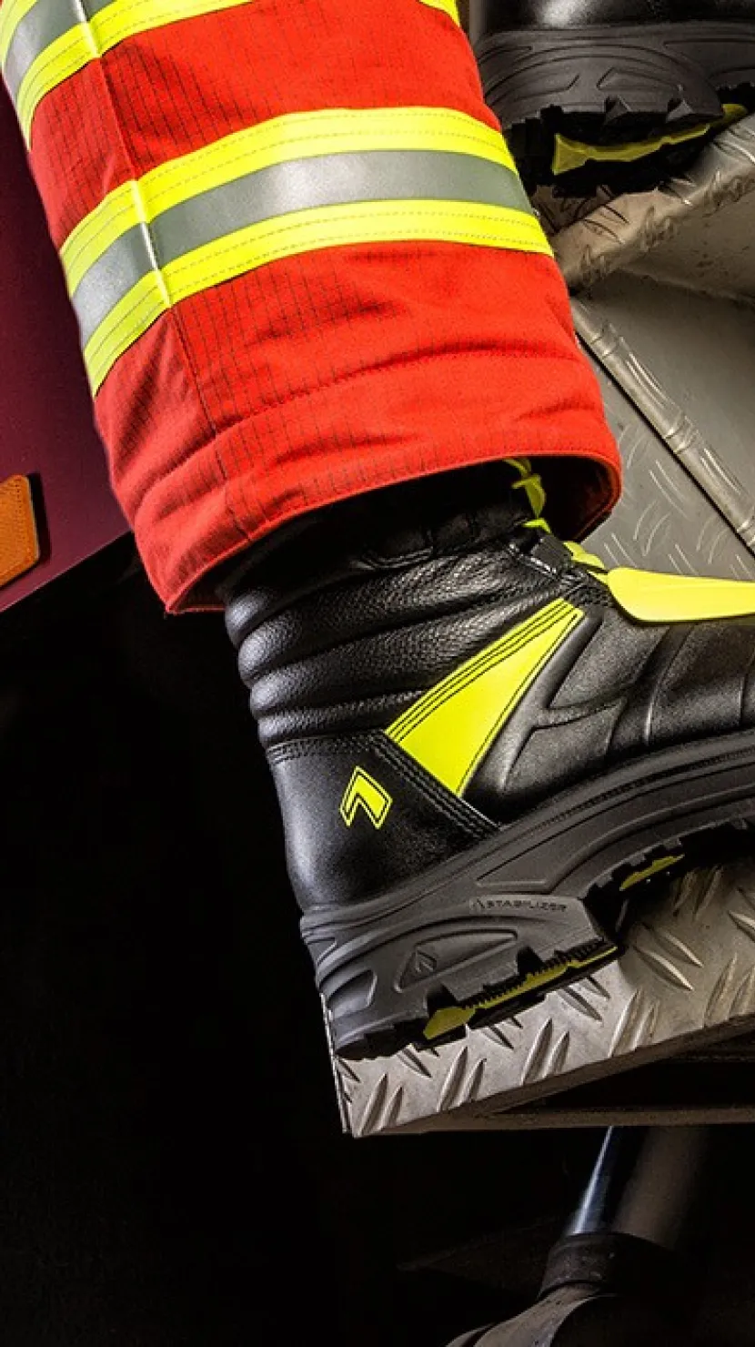 Crosstech fire boots shop